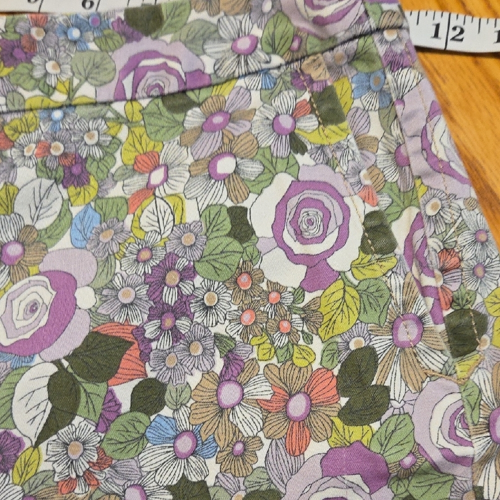 LOFT Purple and Green Bermuda Shorts with Floral Design - Picture 2 of 7